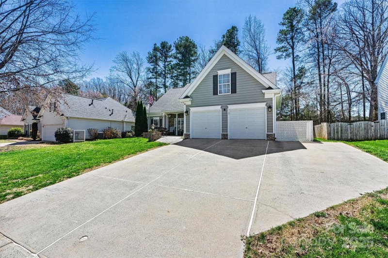 Property image 3 at 7331 Sedgebrook Drive, Stanley, NC 28164