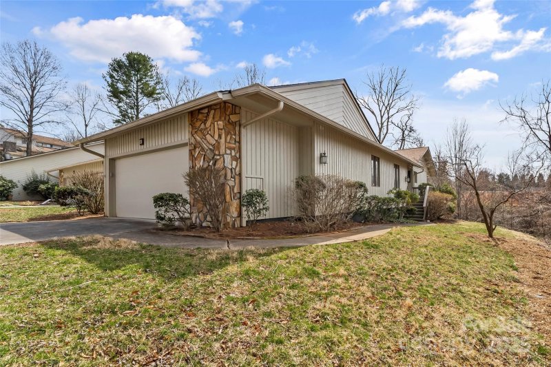 Property image 2 at 120 Clubwood Court, Asheville, NC 28803