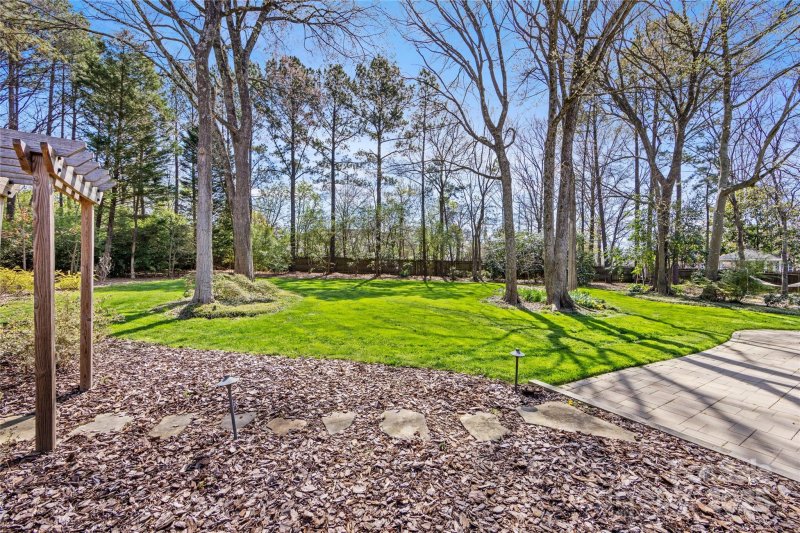 Property image 4 at 10400 Tyne Court, Charlotte, NC 28210