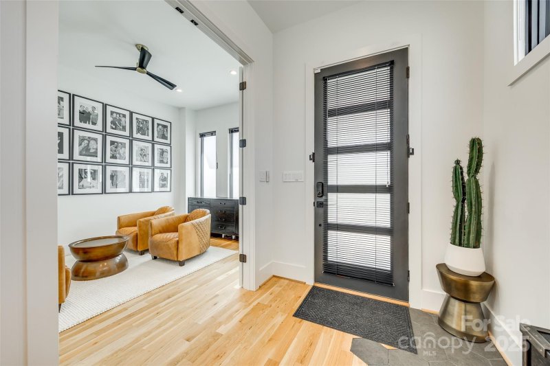 Property image 2 at 805 E 19th Street, Charlotte, NC 28205