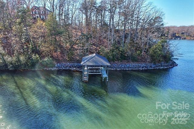 Property image 2 of 116 Island Ridge Drive in Windemere Island, Statesville, NC 28166