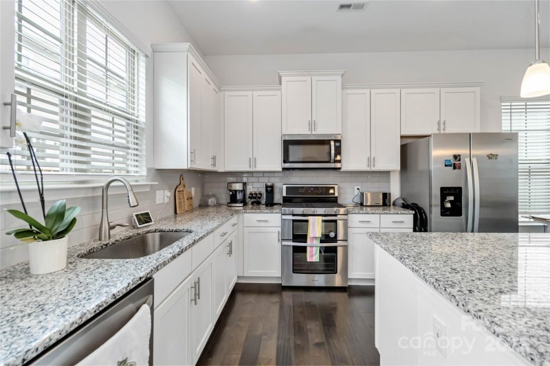 Property image 3 at 1129 Doveridge Street, Charlotte, NC 28273