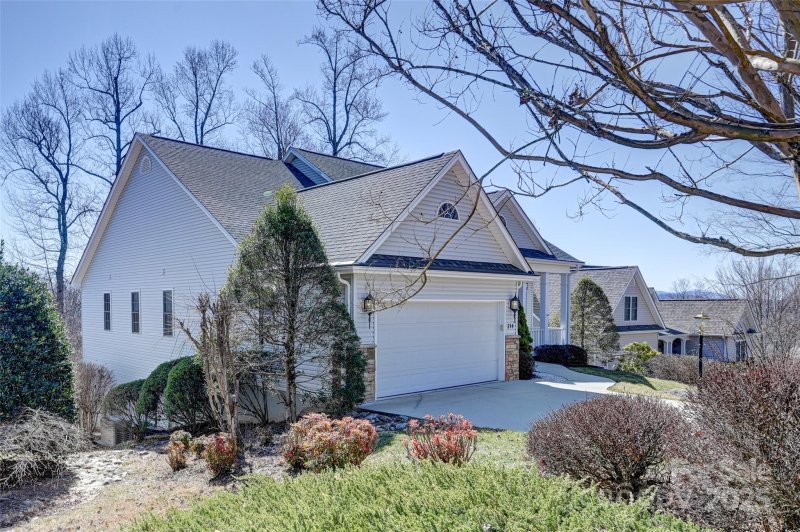 Property image 3 at 318 Bay Laurel Lane, Hendersonville, NC 28791