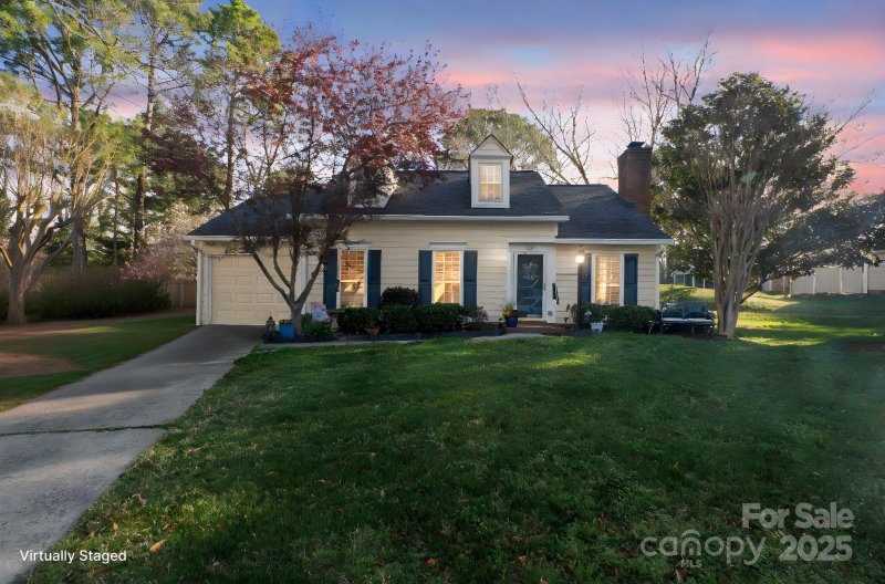 Property image 2 at 7327 Carrbridge Lane, Charlotte, NC 28226