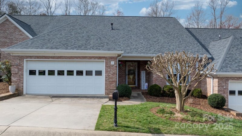 Property image 2 at 3131 9th Street Drive, Hickory, NC 28601