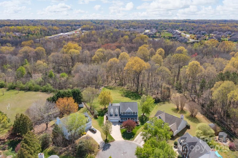 Property image 2 at 8201 Tonawanda Drive, Charlotte, NC 28277