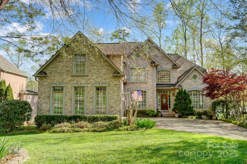 Property image 2 at 928 Thorn Ridge Lane, Clover, SC 29710