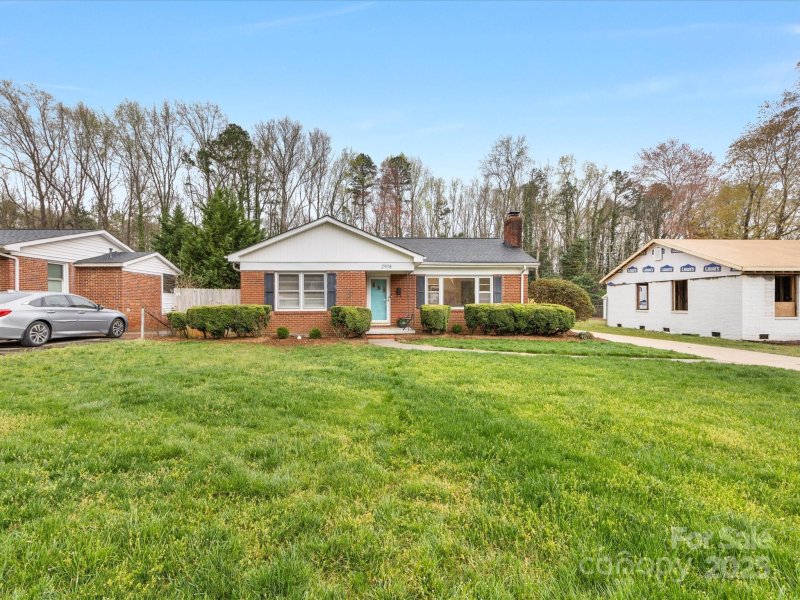 Property image 2 at 2908 Enfield Road, Charlotte, NC 28205