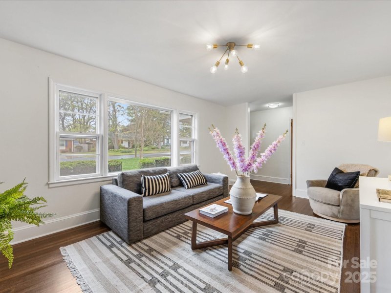 Property image 5 at 2908 Enfield Road, Charlotte, NC 28205