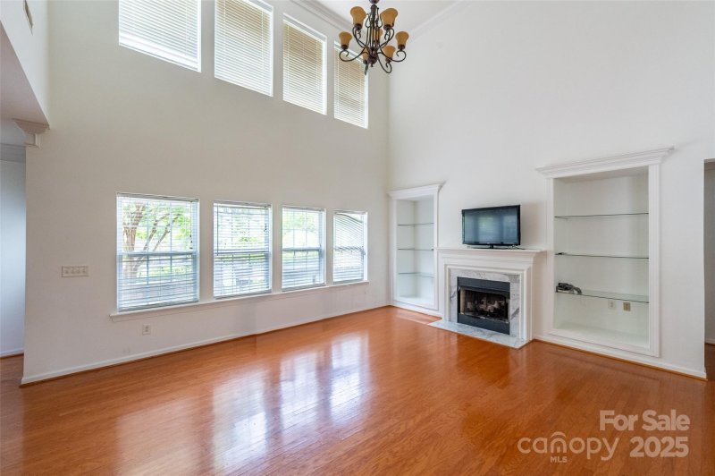 Property image 2 of 4036 Sawmill Trace Drive in Old Stone Crossing, Charlotte, NC 28213