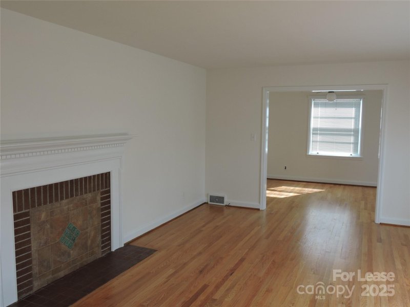 Property image 2 at 35 Griffing Boulevard, Asheville, NC 28804