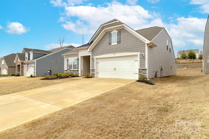 Property image 2 at 244 White Apple Way, Statesville, NC 28625