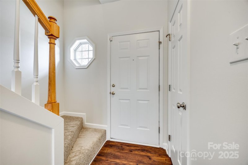 Property image 3 at 2035 Lennox Square Road, Charlotte, NC 28210