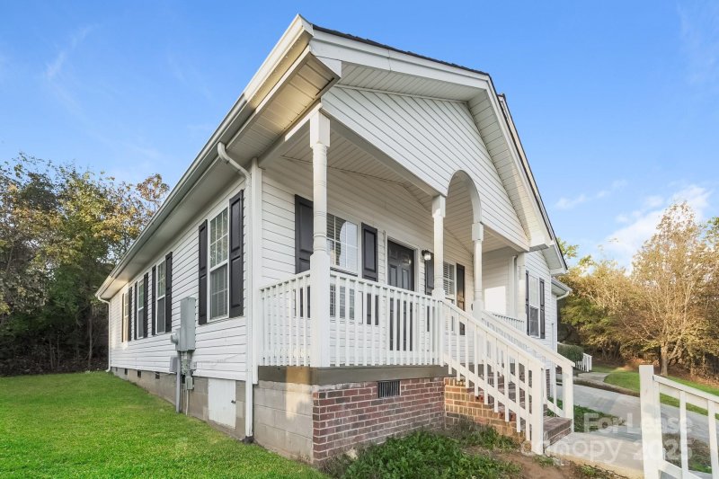 Property image 3 at 6223 Dumont Lane, Charlotte, NC 28269