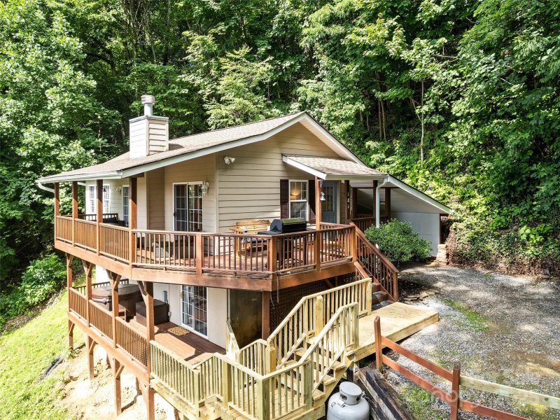 Property image 3 at 181 Rebel Ridge Road, Maggie Valley, NC 28751