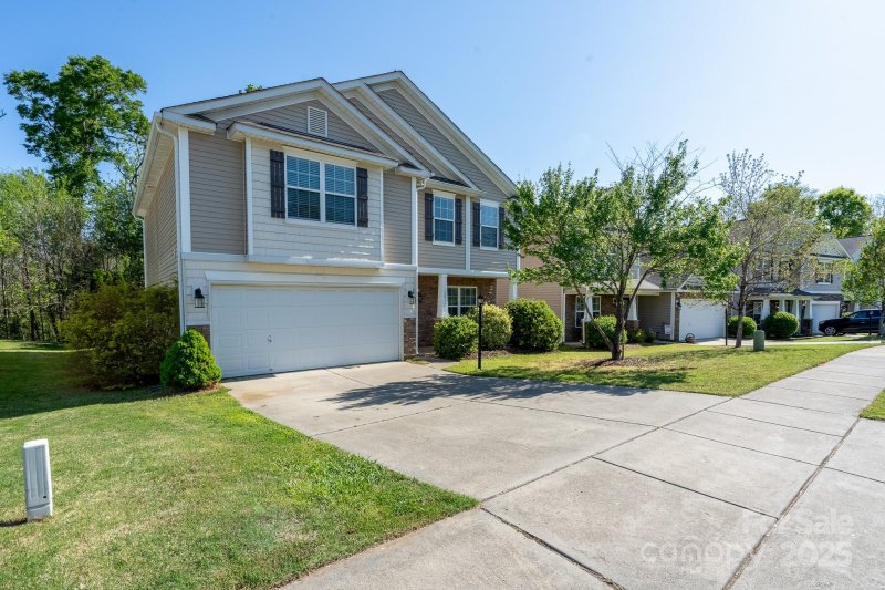 Property image 2 at 12915 Settlers Trail Court, Charlotte, NC 28278