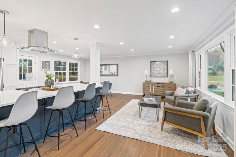 Property image 4 at 3808 Severn Avenue, Charlotte, NC 28210