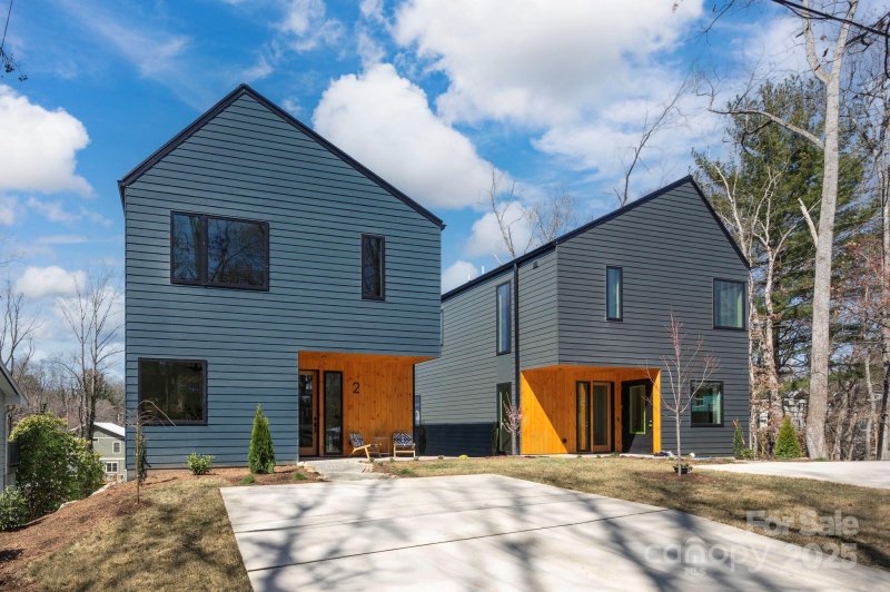 Property image 2 at 2 Davenport Place, Asheville, NC 28806