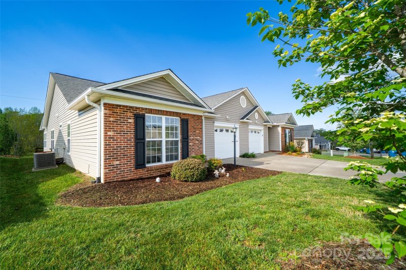 Property image 2 at 117 Morgan Trace Drive, Valdese, NC 28690