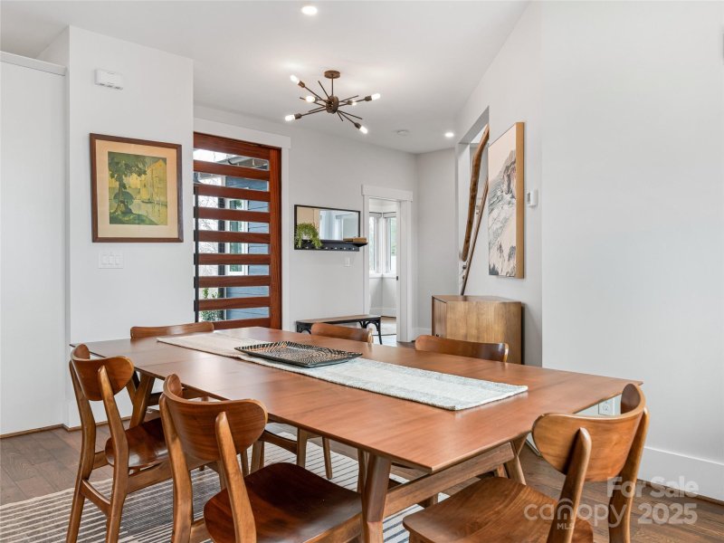 Property image 5 of 322 Windswept Drive in Kenilworth, Asheville, NC 28801