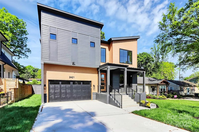 Property image 2 at 2421 Barry Street, Charlotte, NC 28205