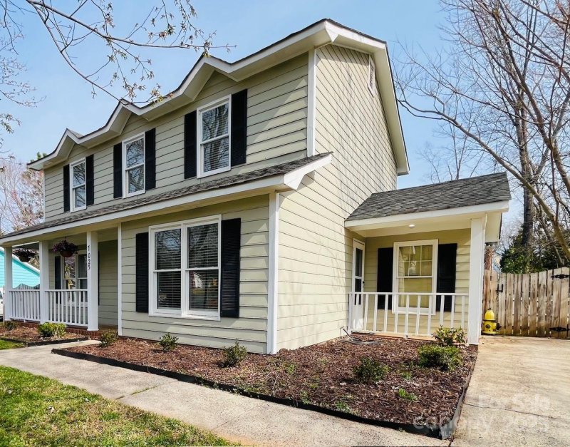 Property image 2 at 7025 Spring Morning Lane, Charlotte, NC 28227