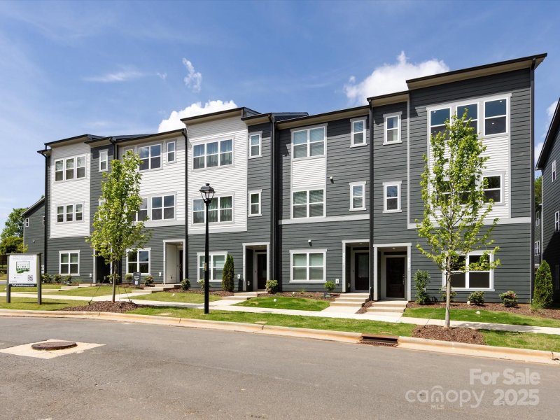 Property image 3 at 1518 Levy Way, Charlotte, NC 28205