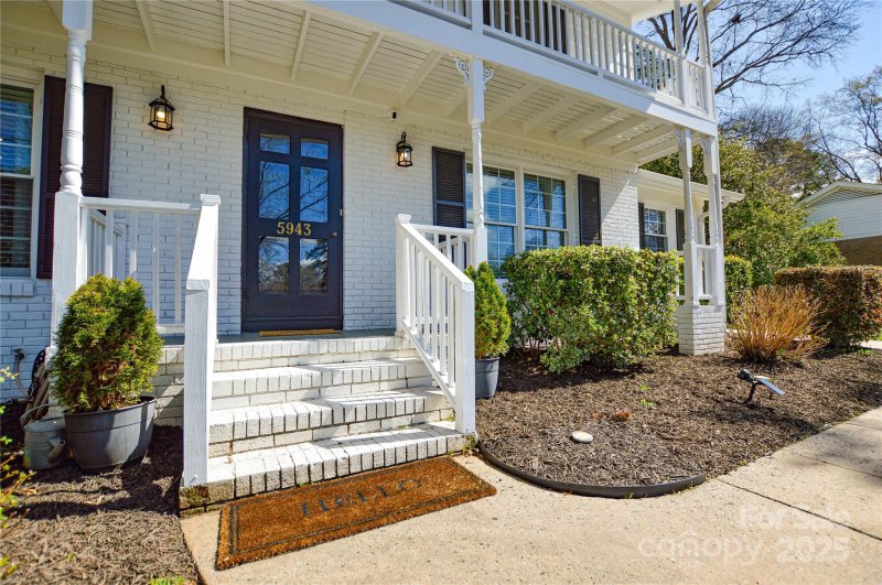 Property image 4 at 5943 Charing Place, Charlotte, NC 28211