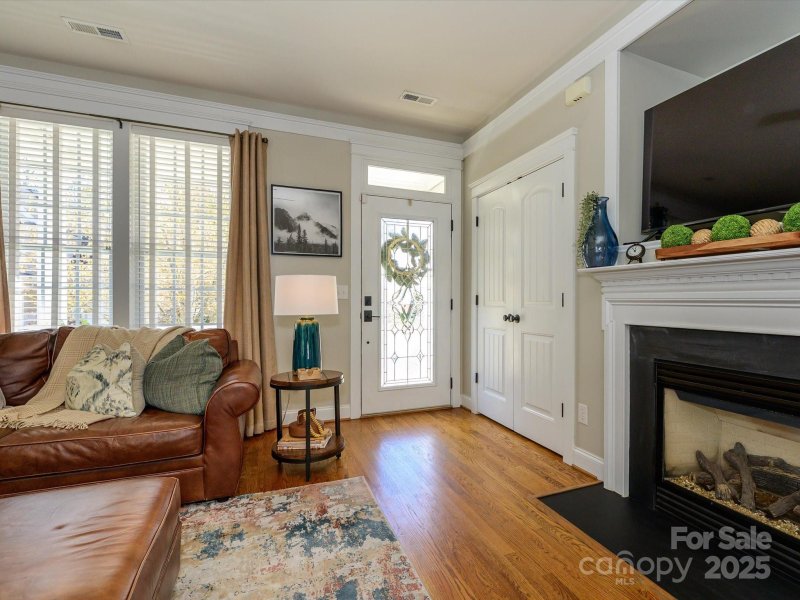 Property image 3 at 151 E Morehouse Avenue, Mooresville, NC 28117