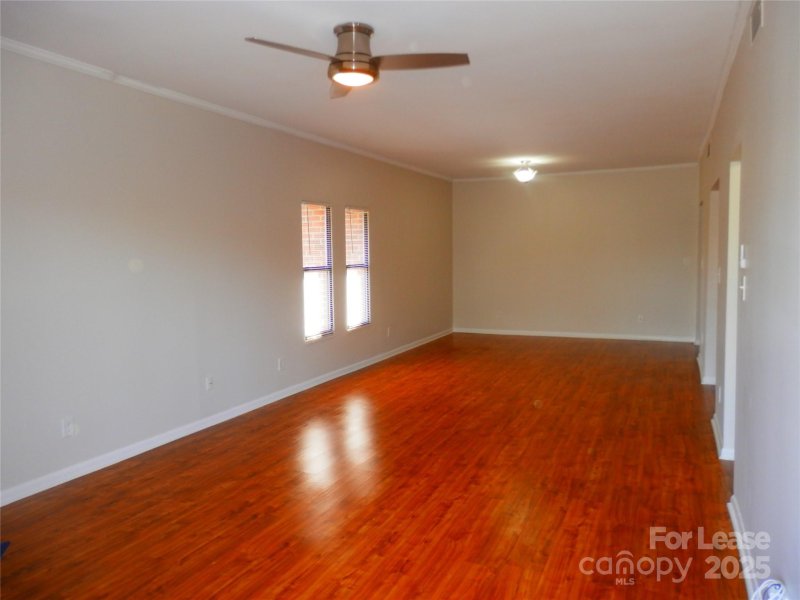 Property image 3 at 224 N Poplar Street, Charlotte, NC 28202