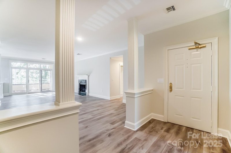 Property image 4 of 1301 Queens Road in Myers Park, Charlotte, NC 28207