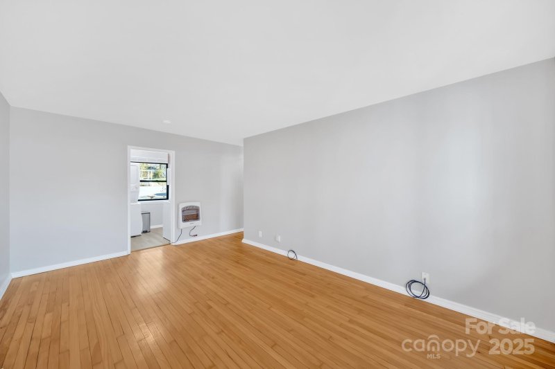 Property image 3 at 615 Biltmore Avenue, Asheville, NC 28803