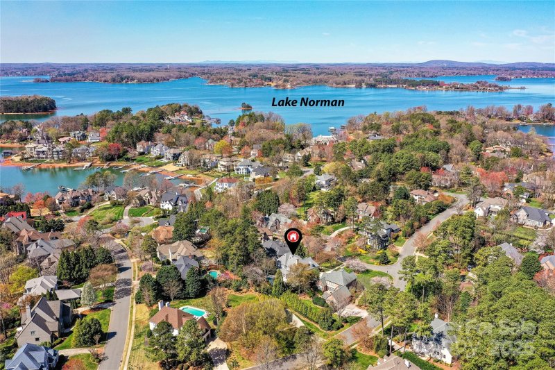 Property image 3 at 18512 Square Sail Road, Cornelius, NC 28031