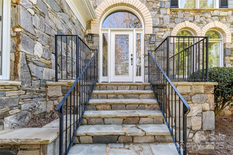 Property image 4 at 18512 Square Sail Road, Cornelius, NC 28031