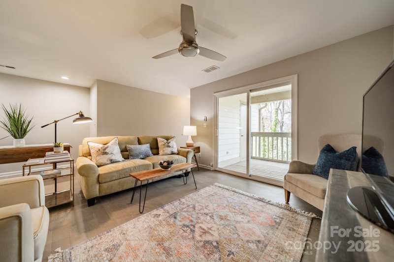 Property image 4 at 1001 Churchill Downs Court, Charlotte, NC 28211