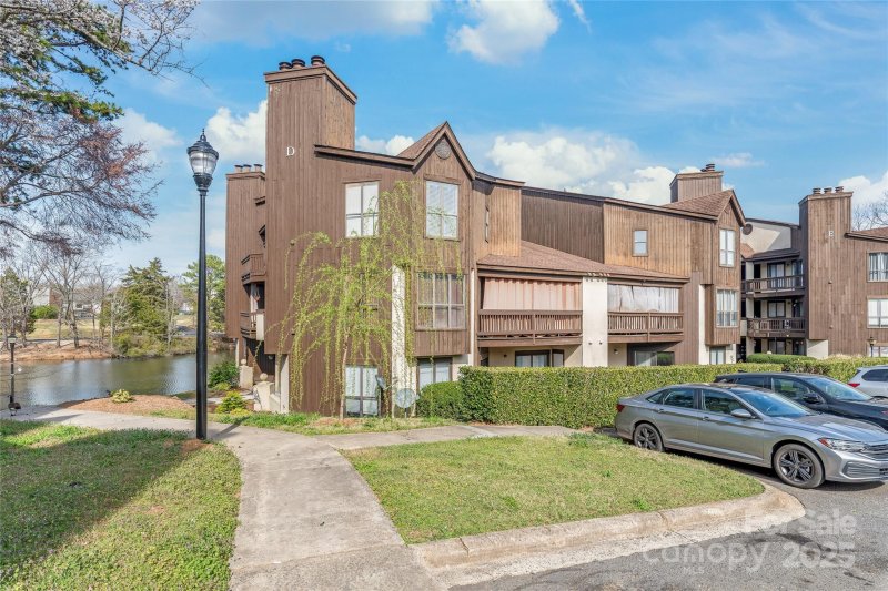 Property image 2 at 8155 Cedar Glen Drive, Charlotte, NC 28212