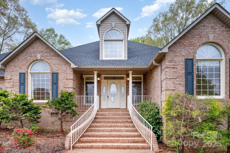 Property image 2 at 126 Harbourtown Drive, Kings Mountain, NC 28086