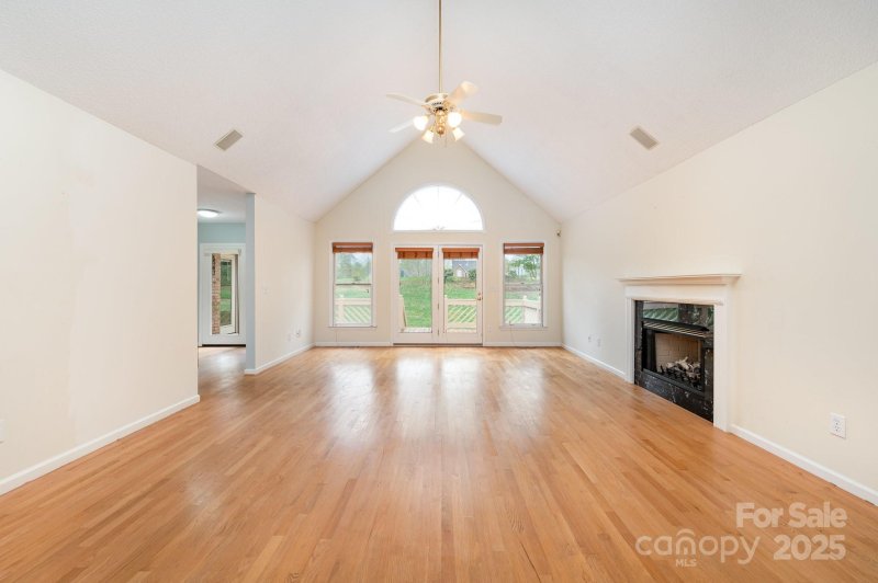 Property image 4 at 126 Harbourtown Drive, Kings Mountain, NC 28086