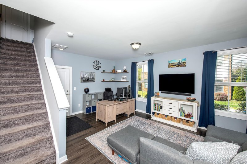 Property image 3 at 769 Seigle Point Drive, Charlotte, NC 28204