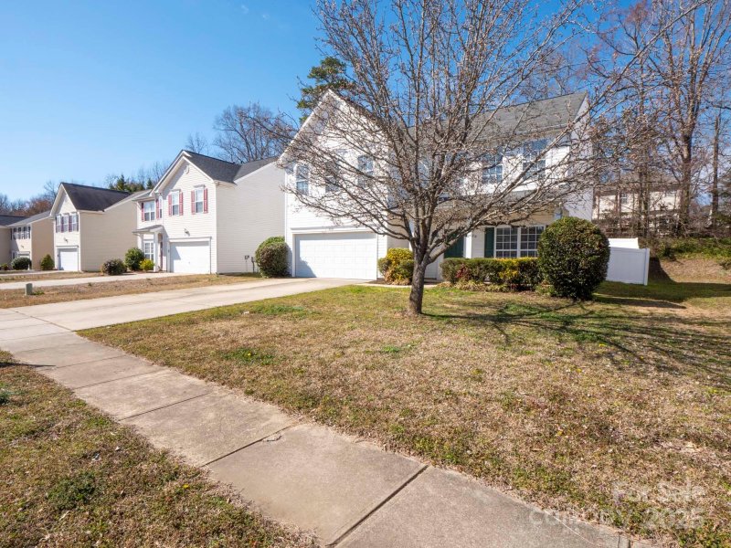 Property image 3 at 2627 Highland Park Drive, Charlotte, NC 28269