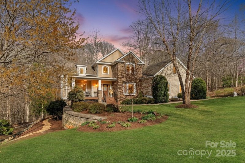 Property image 2 of 3196 Stonemill Path in Mountain Creek Ridge, Sherrills Ford, NC 28673