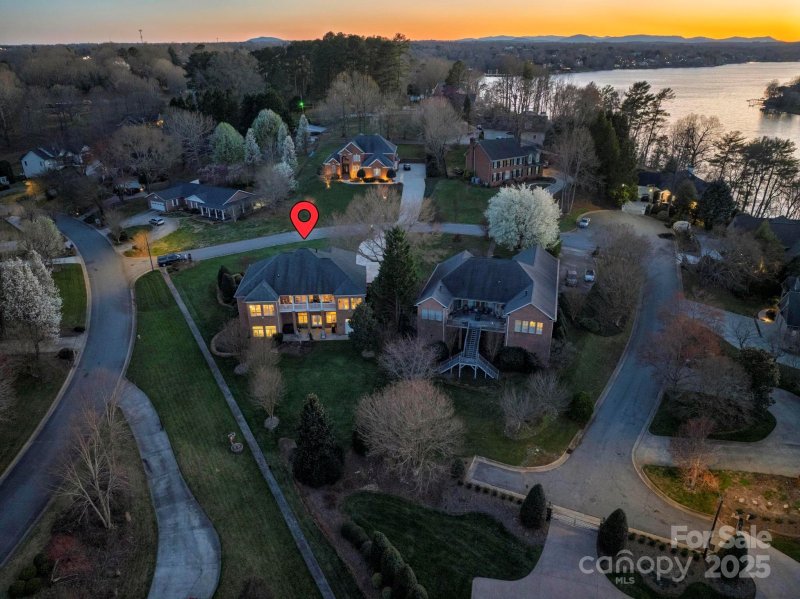 Property image 5 at 110 49th Avenue Place, Hickory, NC 28601