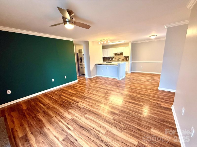 Property image 4 at 4930 Sardis Road, Charlotte, NC 28270