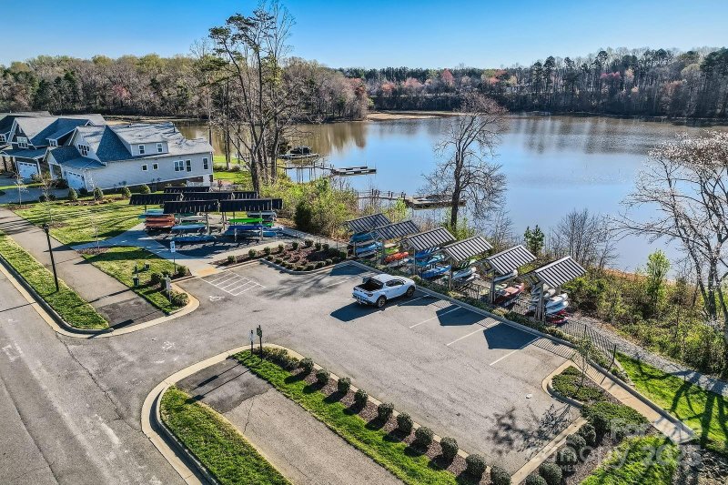 Property image 2 of 120 Hornbeam Lane in Atwater Landing, Mooresville, NC 28117
