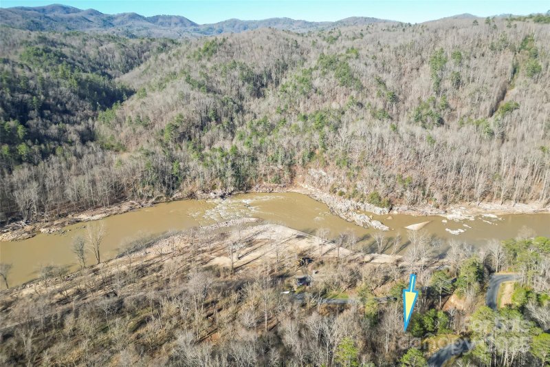 Property image 5 of 21 River Park Way in French Broad Crossing, Marshall, NC 28753