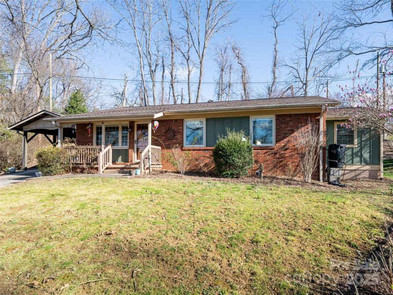 Property image 2 at 19 Merlin Way, Asheville, NC 28806