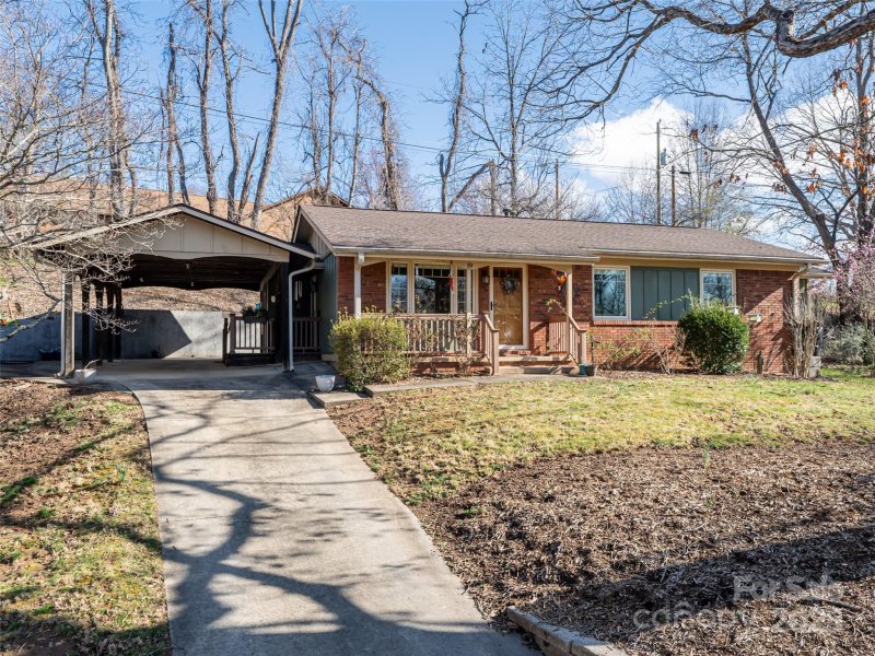 Property image 3 at 19 Merlin Way, Asheville, NC 28806