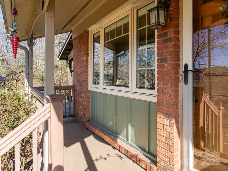 Property image 5 at 19 Merlin Way, Asheville, NC 28806