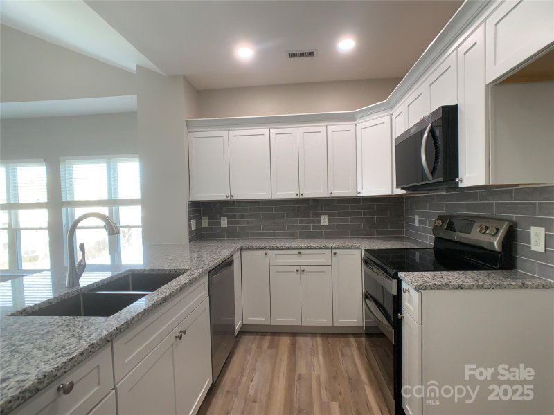 Property image 3 at 18840 Nautical Drive, Cornelius, NC 28031