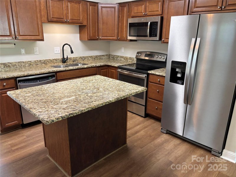 Property image 5 at 11800 Mirror Lake Drive, Charlotte, NC 28226